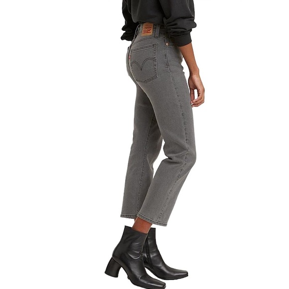 Levi’s Women’s Wedgie Straight Jeans in Cosmic Comet - Picture 1 of 9